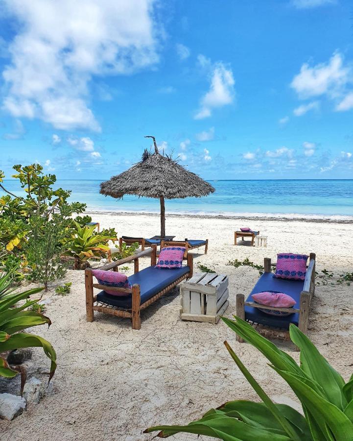 Bed and Breakfast Blue Palm Zanzibar Бвейю Екстер'єр фото