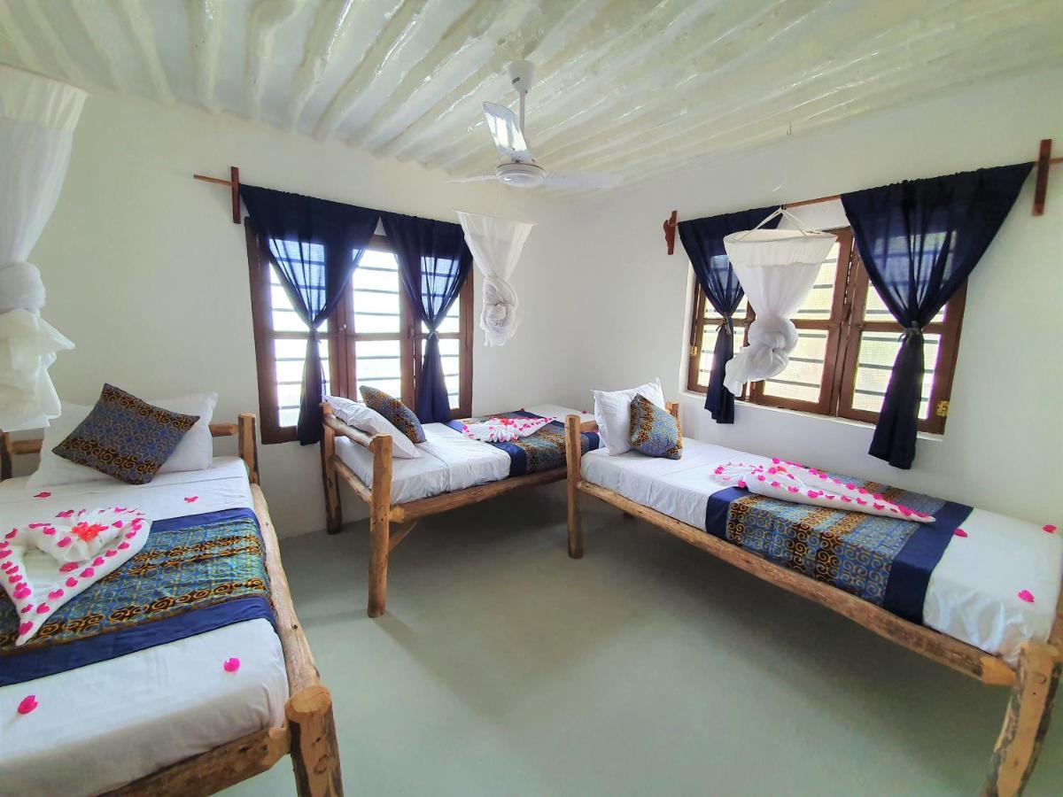 Bed and Breakfast Blue Palm Zanzibar Бвейю Екстер'єр фото