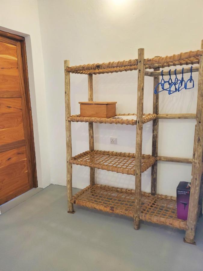 Bed and Breakfast Blue Palm Zanzibar Бвейю Екстер'єр фото
