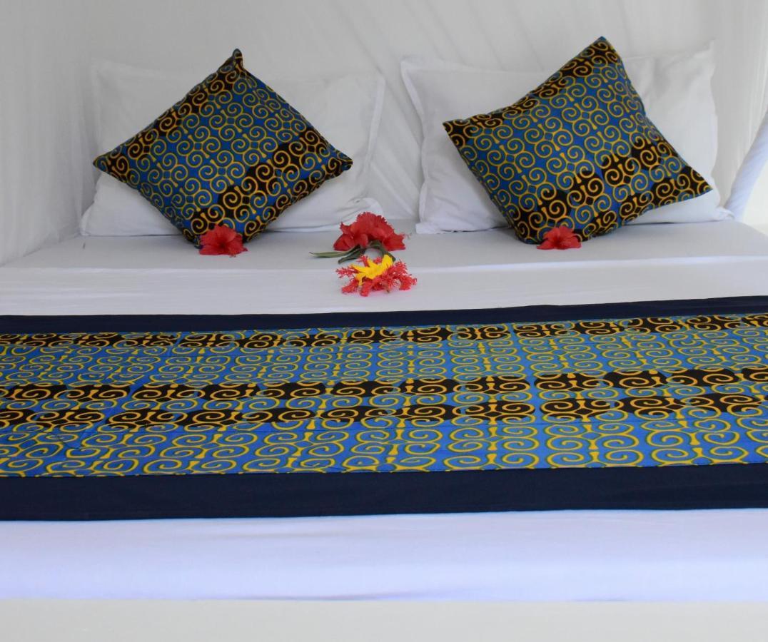 Bed and Breakfast Blue Palm Zanzibar Бвейю Екстер'єр фото