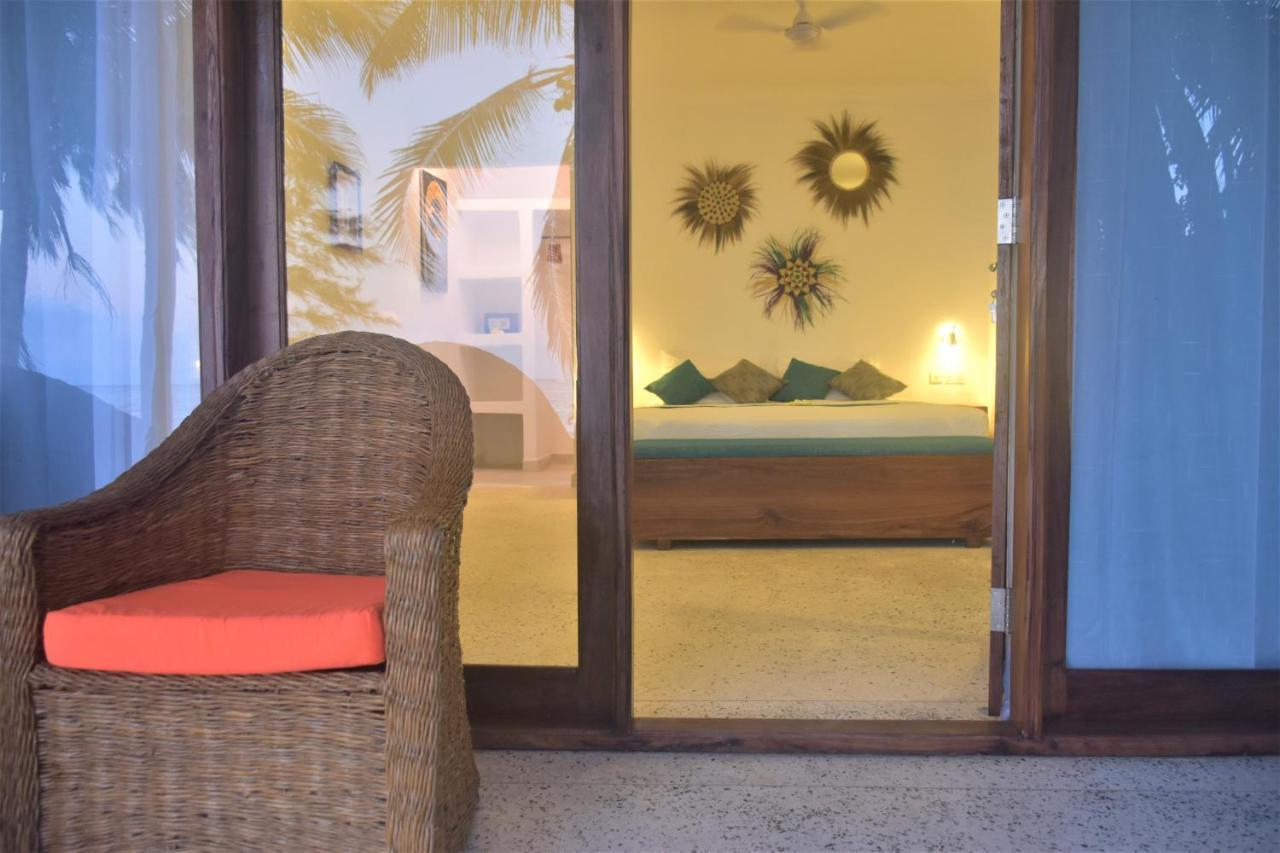 Bed and Breakfast Blue Palm Zanzibar Бвейю Екстер'єр фото