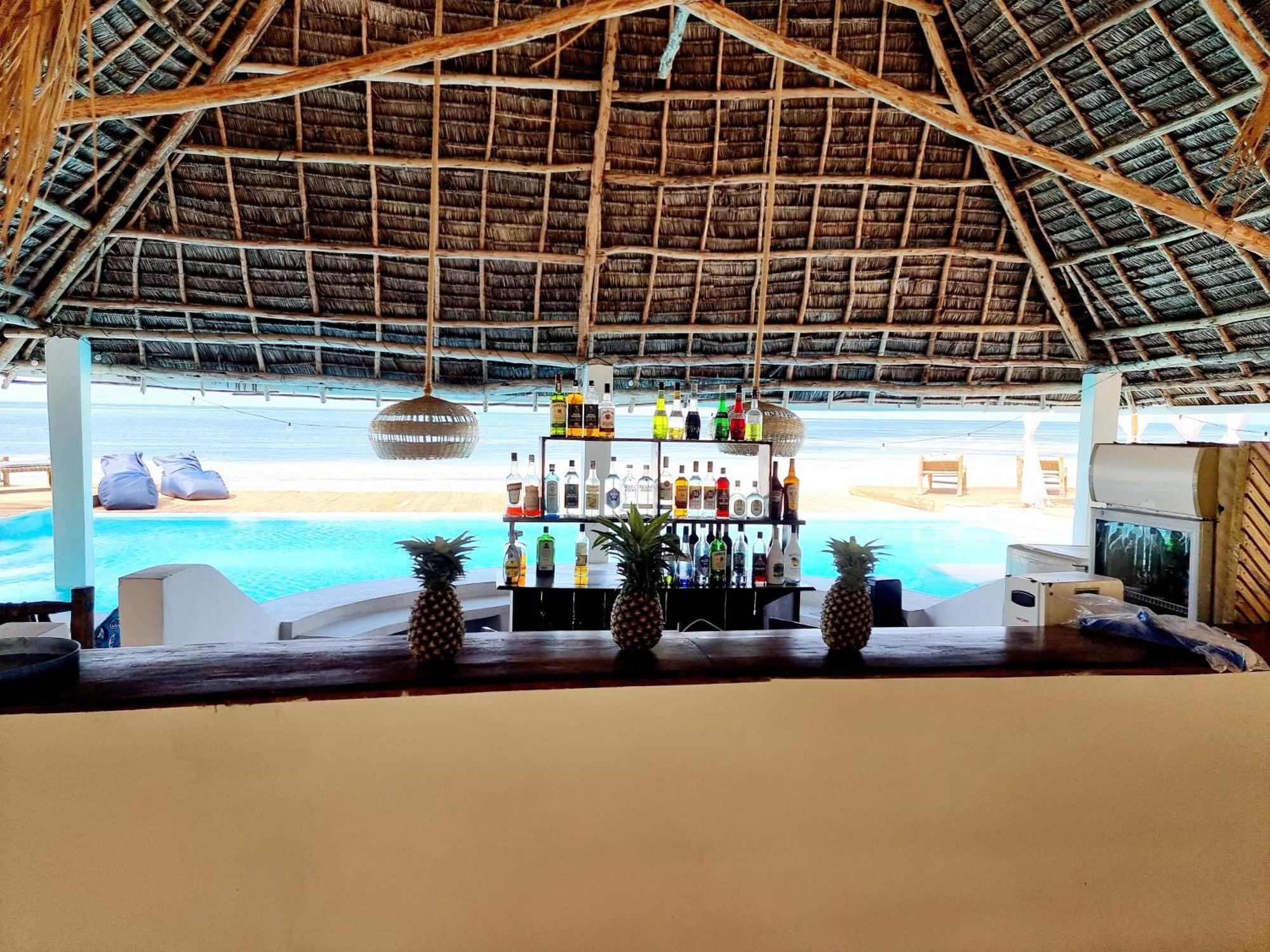 Bed and Breakfast Blue Palm Zanzibar Бвейю Екстер'єр фото