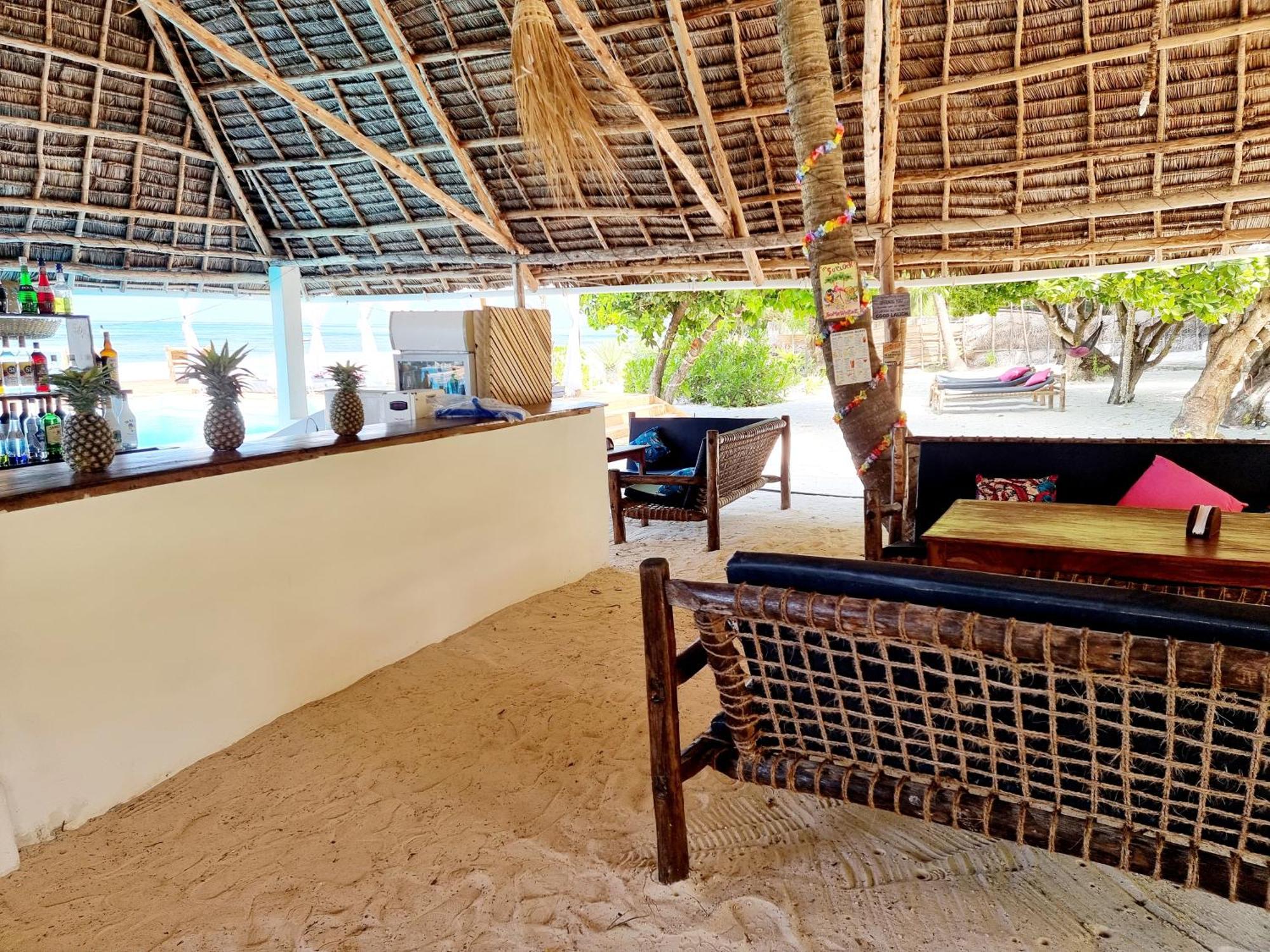 Bed and Breakfast Blue Palm Zanzibar Бвейю Екстер'єр фото